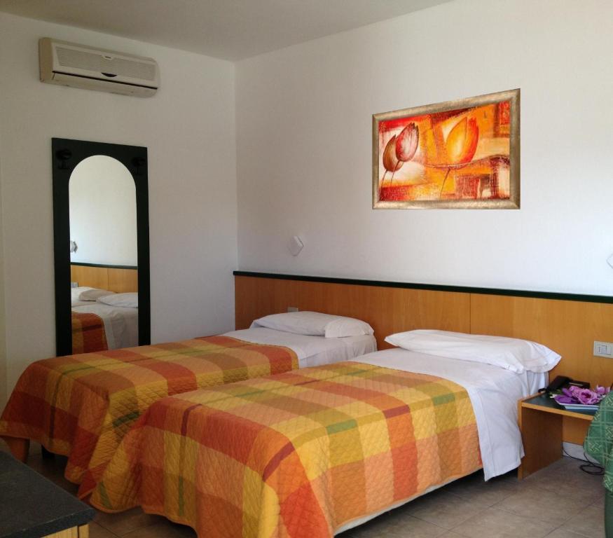 Hotel Ambrosio La Corte Olbia Quarto foto
